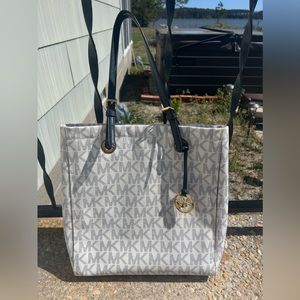 Michael Kors Large Tote